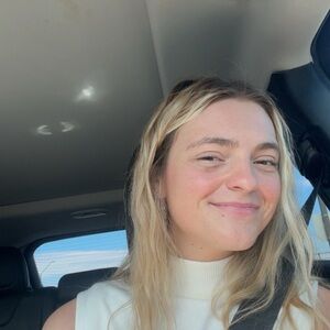 Meet your Posher, Hailey